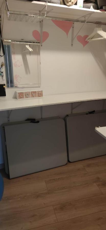logement entier a 15 mn d'Avignon, 10mn d'Orange Roquemaure  Buitenkant foto